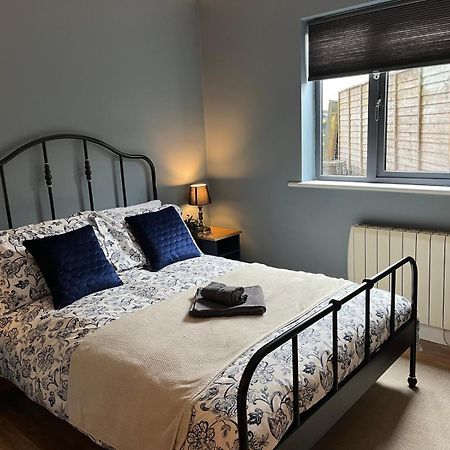 Апартаменты Woodquay Mews Голуэй Экстерьер фото